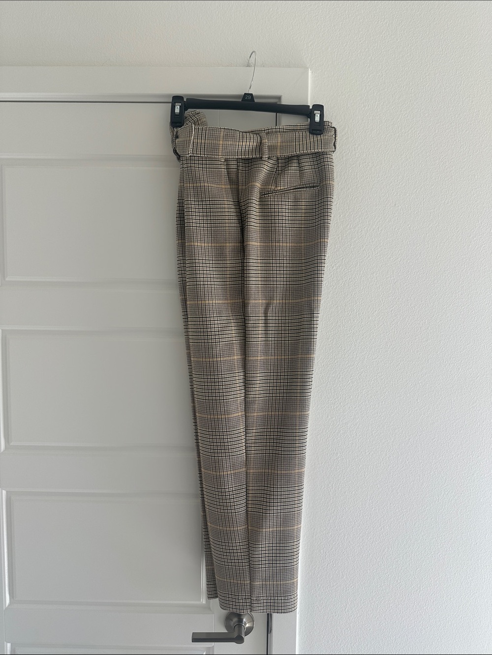 Ann Taylor Beige Plaid Women’s Dress Pants Size 6